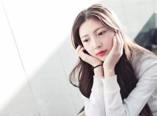 追女生三个月女生从不与我约会还要继续追么? 追女生三个月女生从不与我约会还要继续追么?第2张